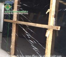 đá hoa cương 012 màu đen tia chớp vân ít