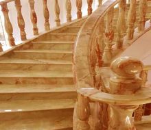 Đá hoa cương cầu thang vàng