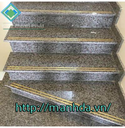 Cầu thang đá hoa cương tím khánh hòa giá rẻ Cầu thang đá hoa cương tím khánh hòa giá rẻ